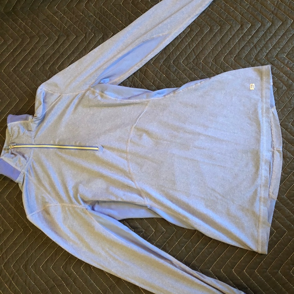 Women’s long sleeve workout top